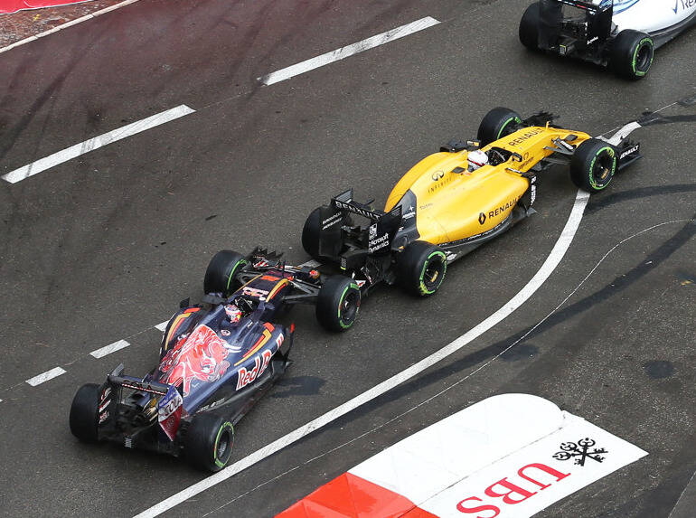 Foto zur News: Magnussen: Keine Aussprache mit Kwjat nach Monaco-Crash