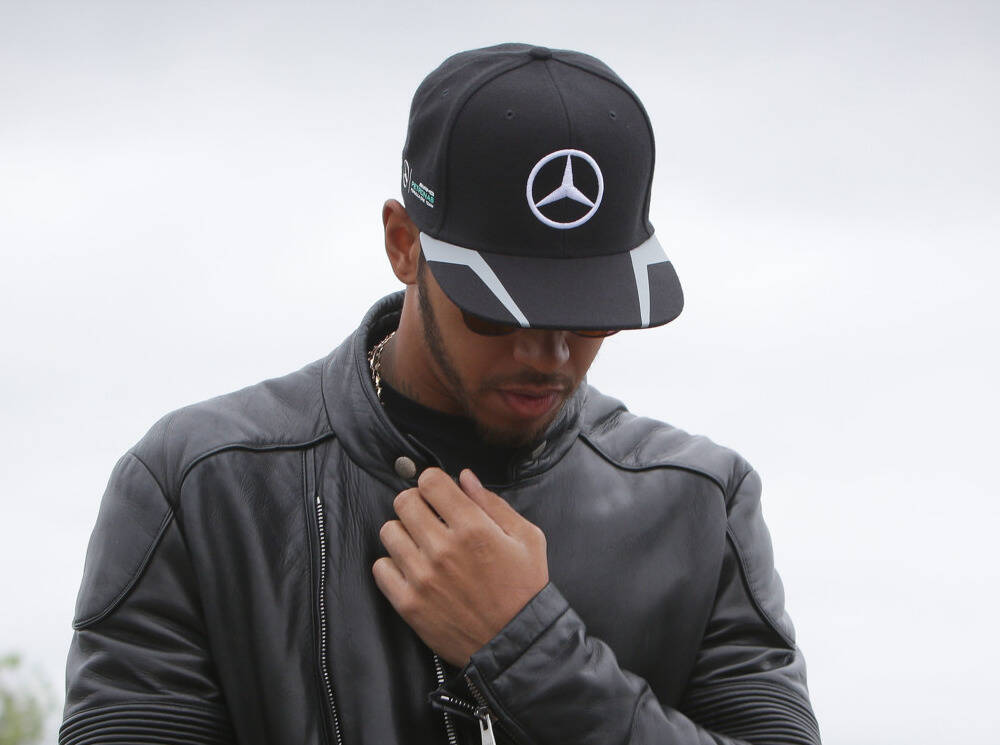 Foto zur News: Trotz Monaco-Sieg: Lewis Hamilton zittert weiter vor Defekten