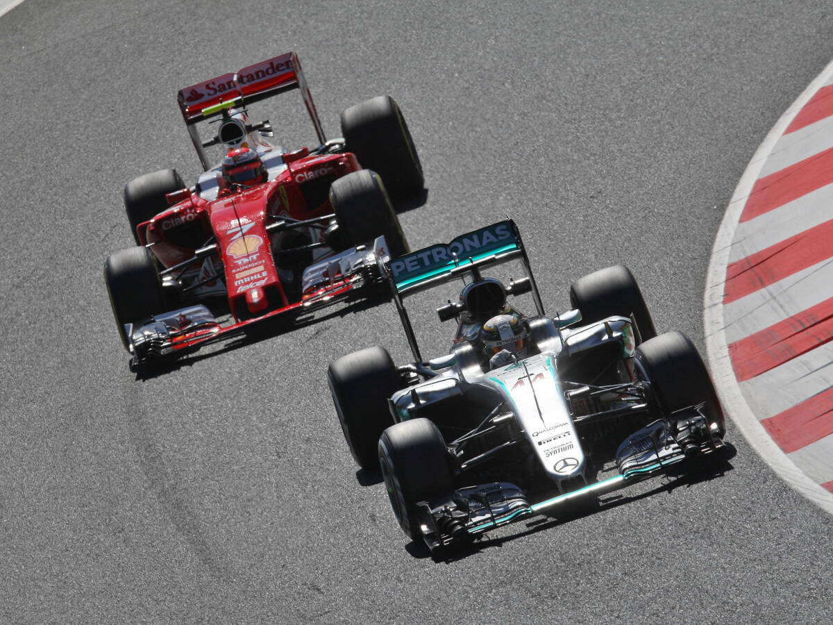Foto zur News: Neuer Turbo: Hamilton fürchtet Ferrari mehr als Rosberg