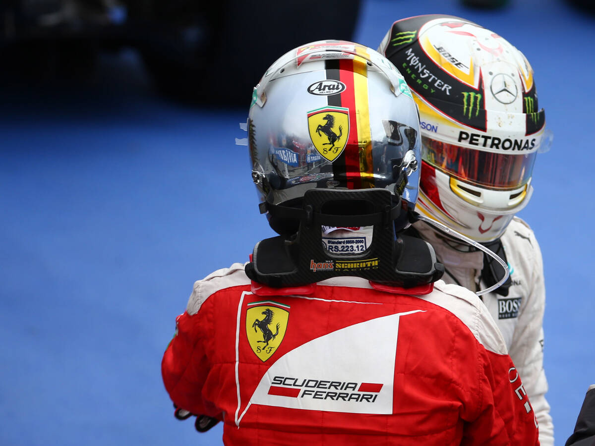 Foto zur News: Duell Vettel vs. Hamilton: Deshalb scheiterte die Ferrari-Taktik
