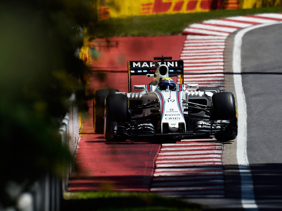 Foto zur News: Williams fordert Force India: "Auf normalen Kursen schneller"