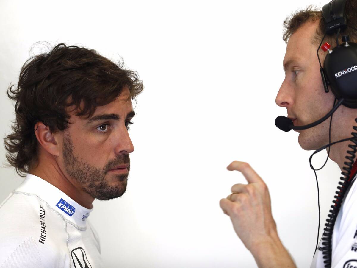 Foto zur News: Falsche Reifen in Q2: Alonso kritisiert McLaren-Panne
