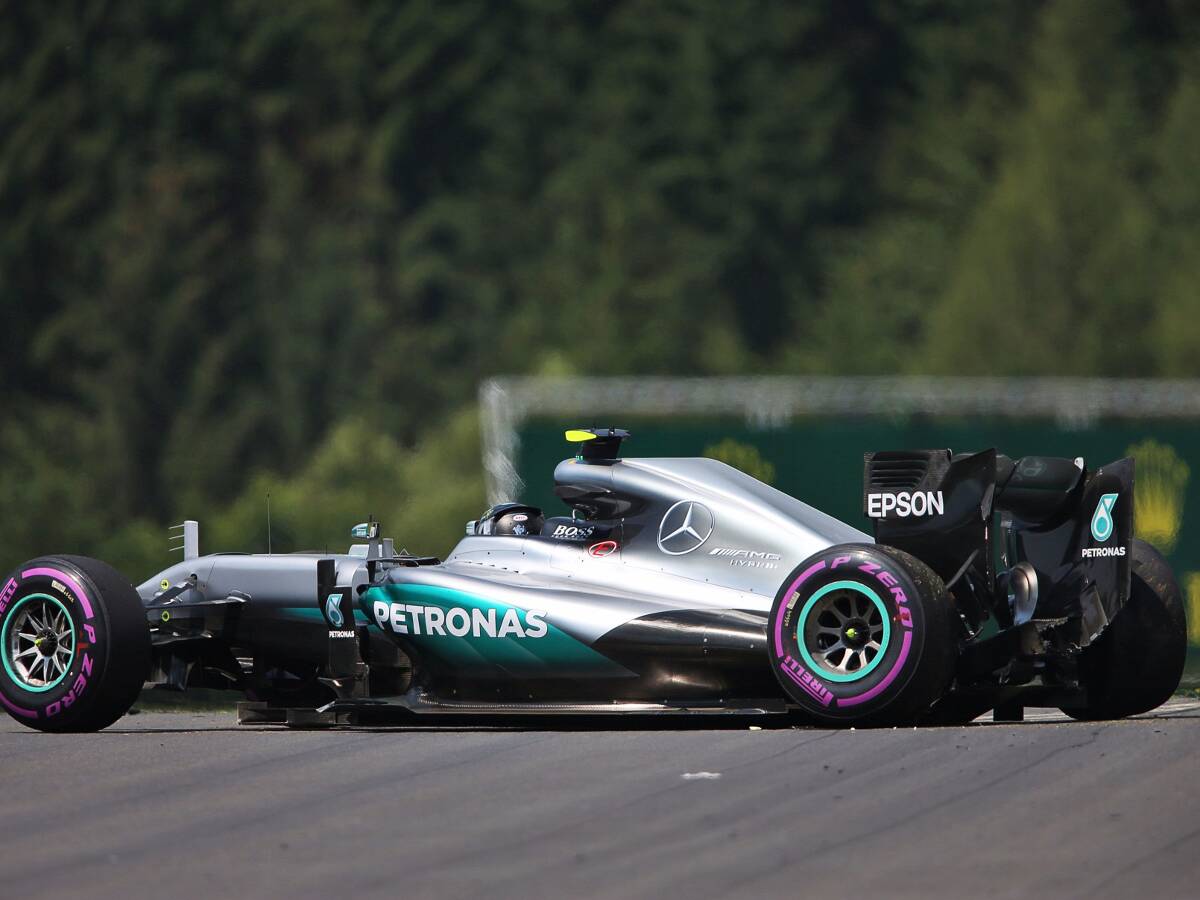 Foto zur News: Mercedes verstärkt Aufhängung: "Haben aber weiter Zweifel..."