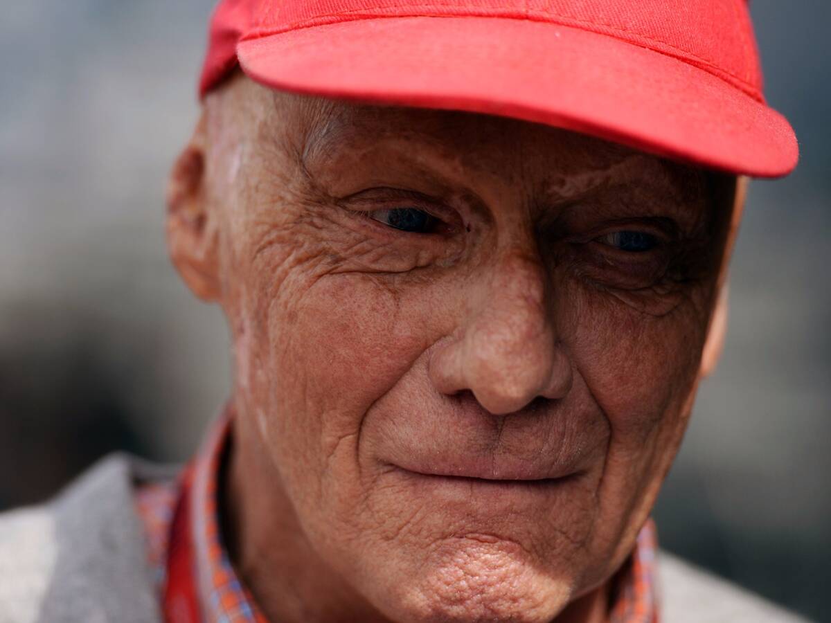 Foto zur News: Niki Lauda kritisiert Charlie Whiting: "Greife mir an den Kopf"