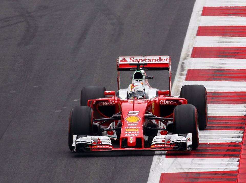 Foto zur News: Ferrari ohne explizite Schwächen: Titel 2016 noch machbar?
