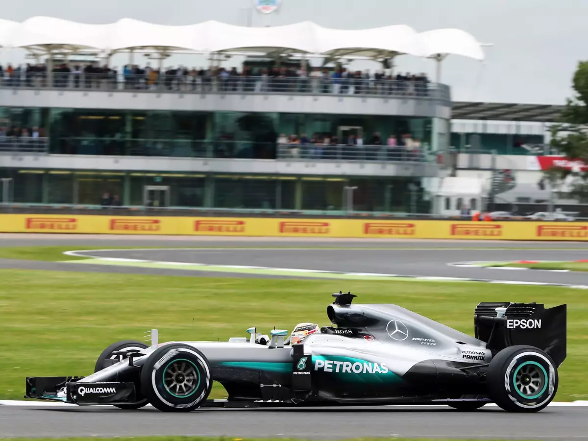 Foto zur News: Formel 1 Silverstone 2016: Hamilton Erster, Rosberg Letzter