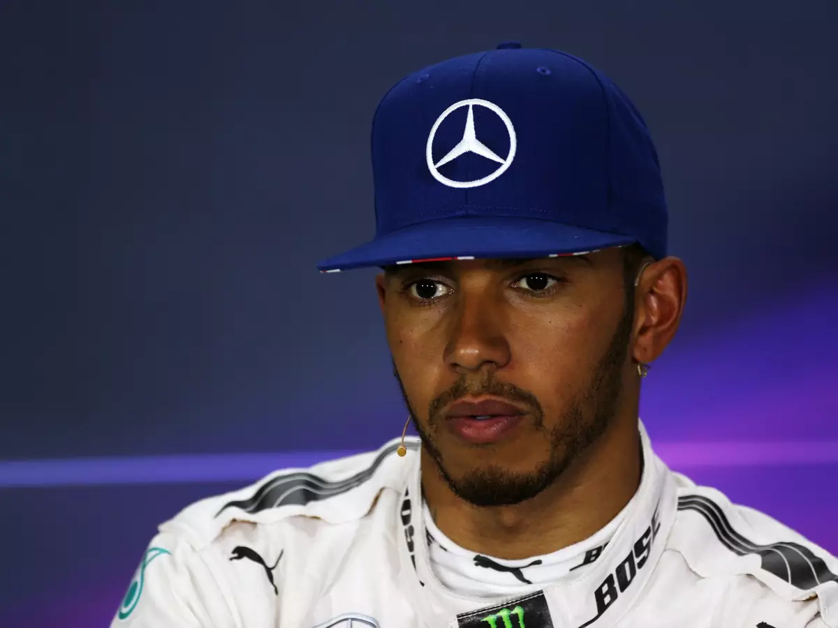 Lewis Hamilton Foto zur News: Mercedes-Warnungen: Hamilton argumentiert mit Senna-Zitat
