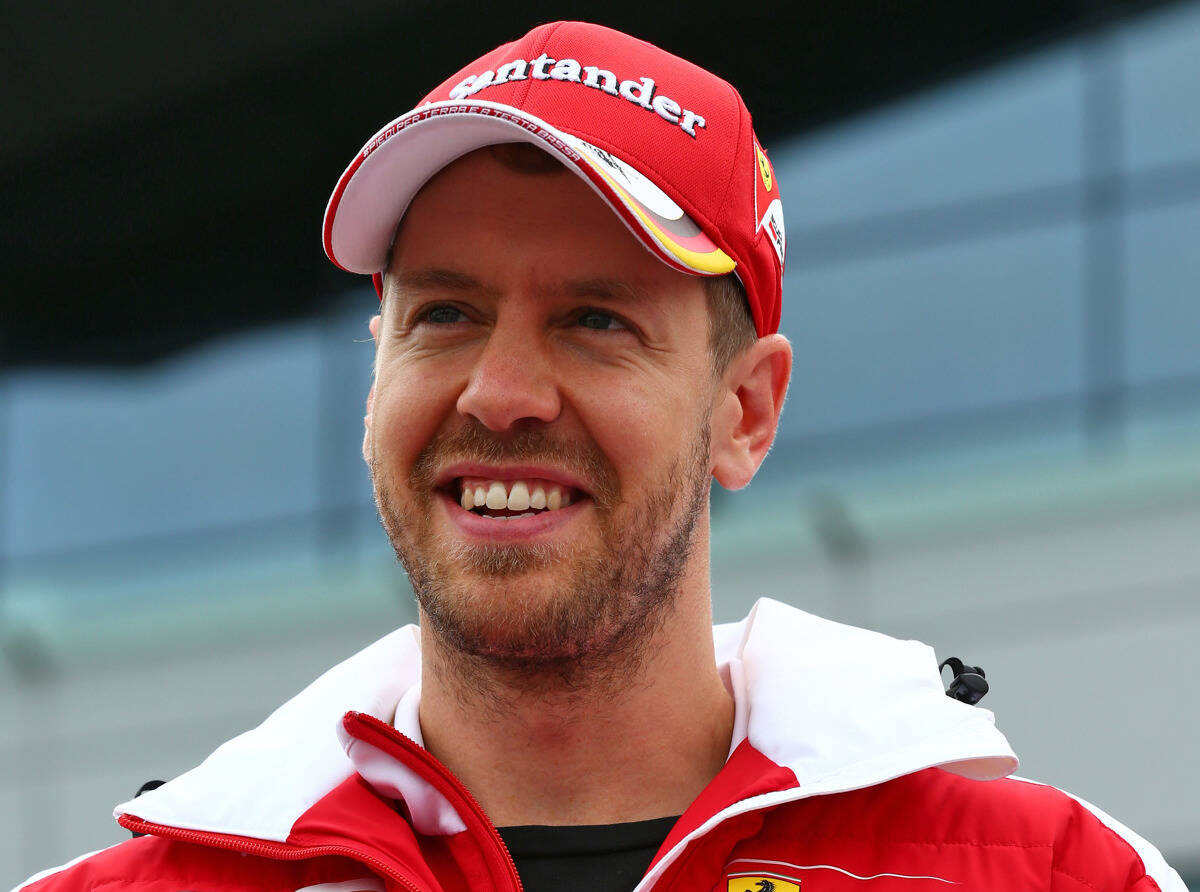 Foto zur News: Vettel: Ferrari lacht über angeblichen Technikchef-Rauswurf