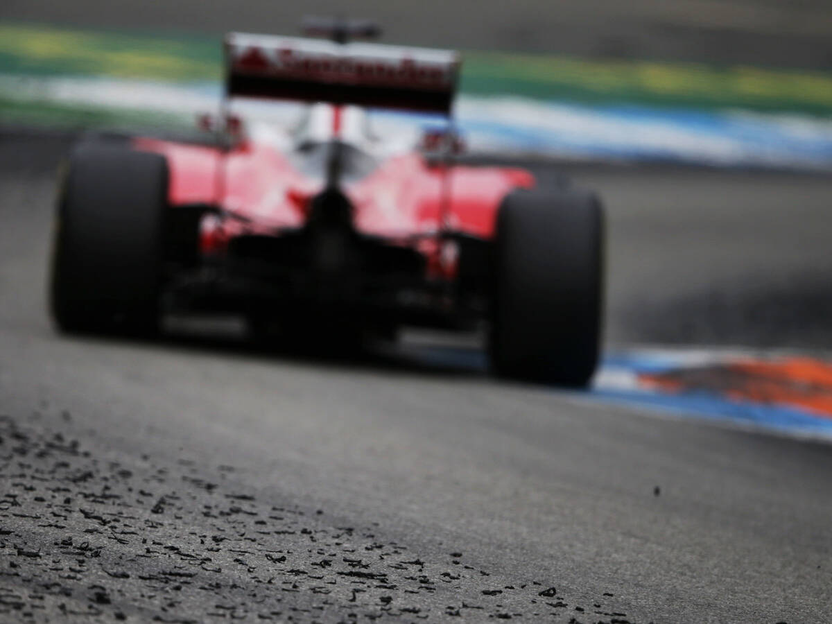Foto zur News: Sebastian Vettel: Was war in der letzten Runde los?