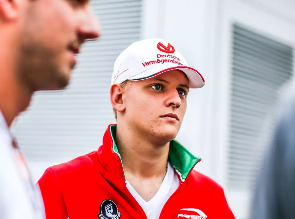 Mick Schumacher Foto zur News: Ex-Schumi-Rivale Jacques Villeneuve lobt Mick Schumacher