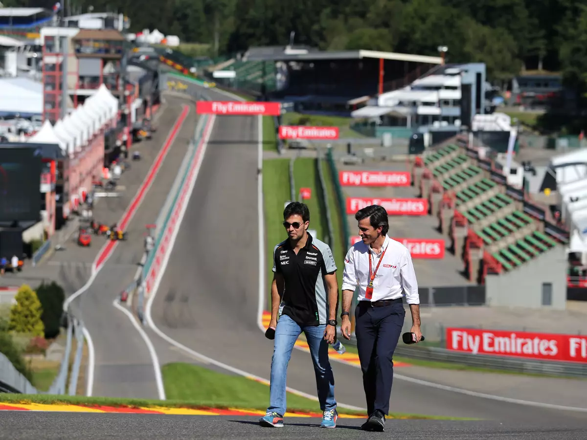 Sergio Perez Foto zur News: Verwirrspiel um Perez' Zukunft: Fäden selbst in der Hand?
