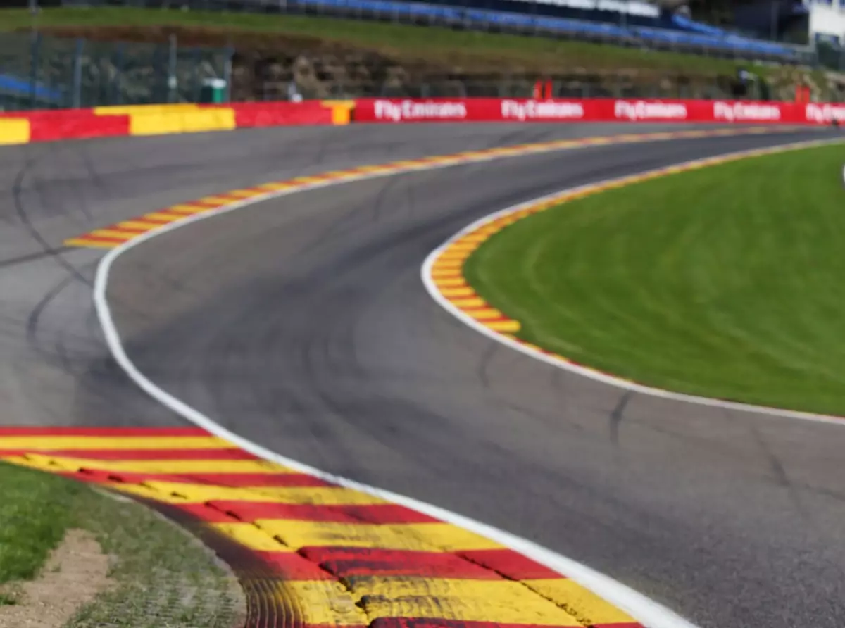 Foto zur News: Track-Limits in Spa: Wird Eau Rouge zum Problem?