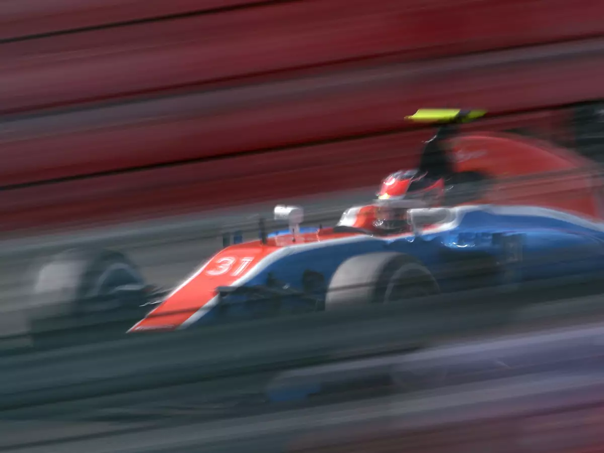 Esteban Ocon Foto zur News: Manor in Spa: Gelungenes Debüt von Ocon, Wehrlein Elfter!