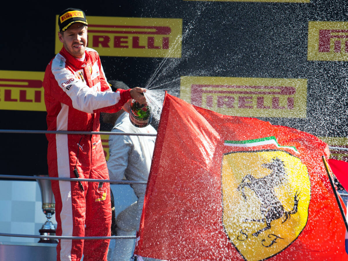 Foto zur News: Sebastian Vettel: Monza war schönstes Podium in Rot