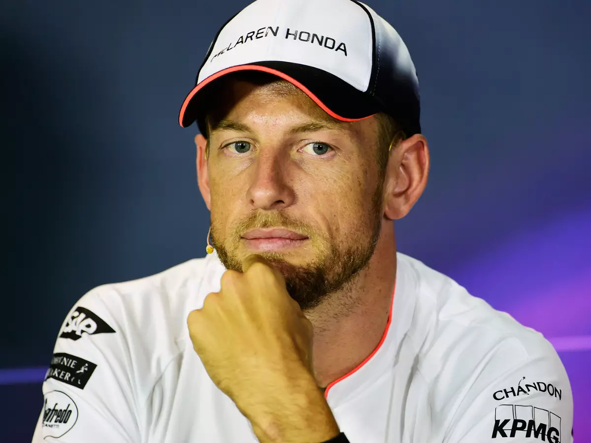 Jenson Button Foto zur News: McLaren-Piloten 2017: Button tritt zurück, Vandoorne kommt