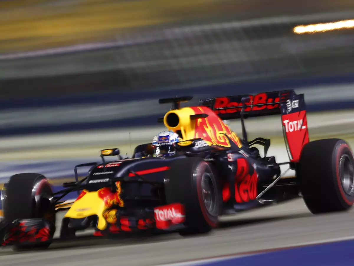 Foto zur News: Mercedes-Herausforderer: Red Bull hat Strategie-Ass im Ärmel