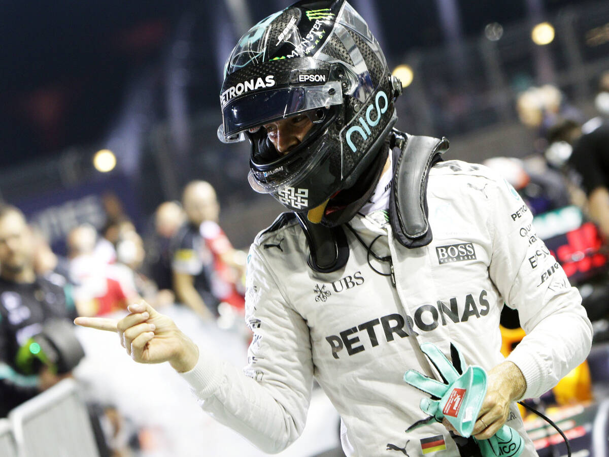 Foto zur News: Mercedes: Singapur 2015 hat das Team noch besser gemacht