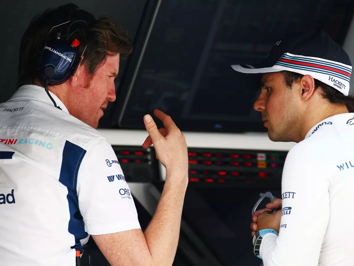 Rob Smedley, Felipe Massa Foto zur News: Smedley: Fokus nur auf Force India wäre für Williams falsch