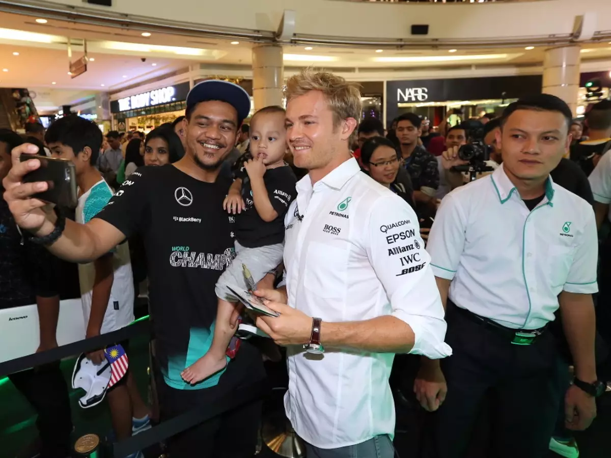 Foto zur News: Nico Rosberg: Warum PR-Tage so anstrengend sind