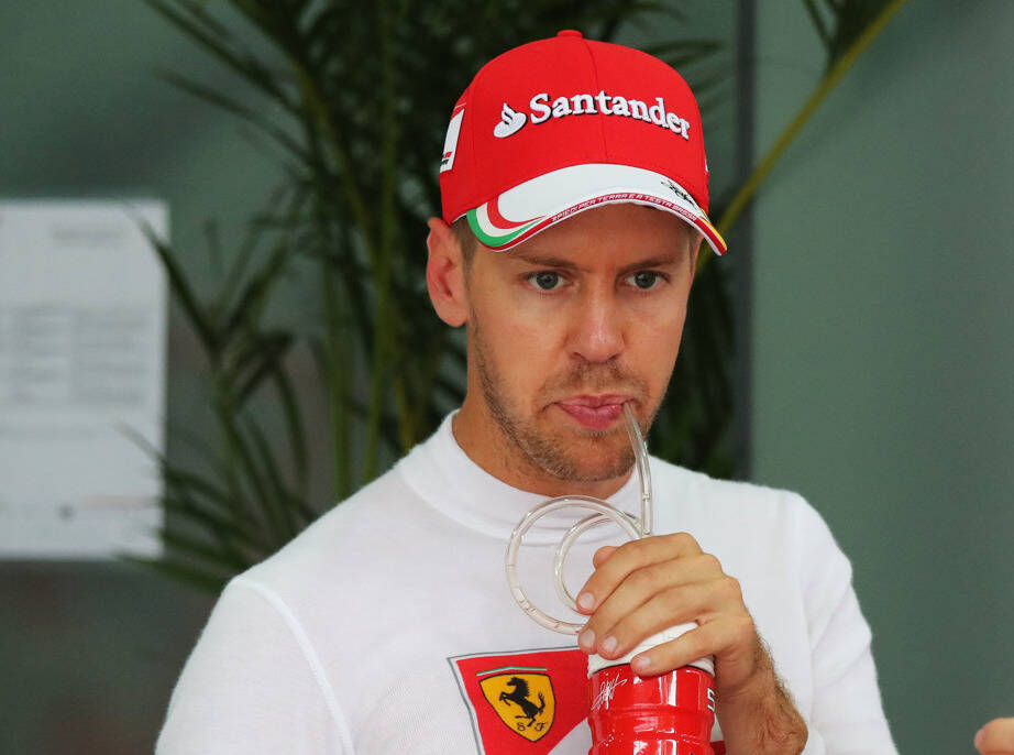 Foto zur News: Wegen Crash: Startplatzstrafe für Sebastian Vettel in Japan!