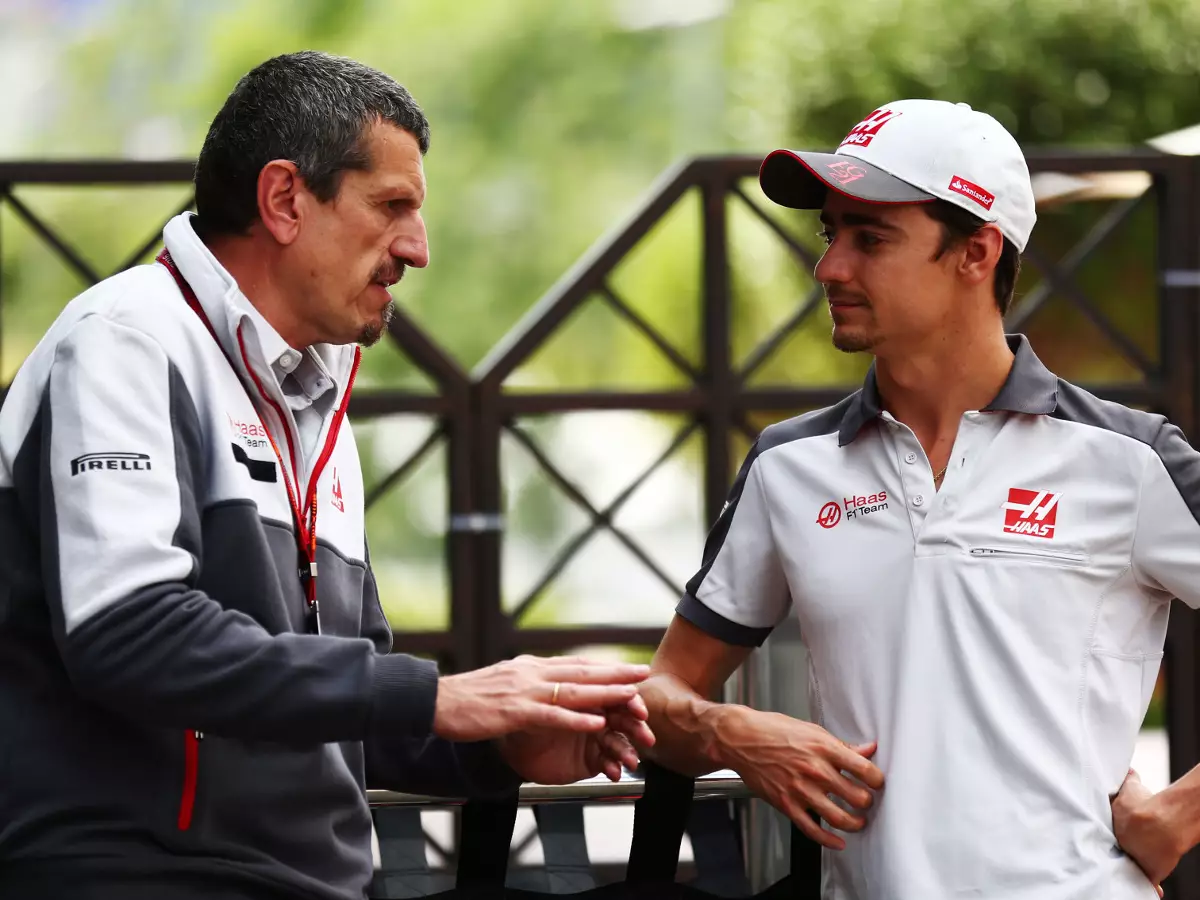 Foto zur News: Günther Steiner: "Carlos Sainz hat nichts Dummes gemacht"