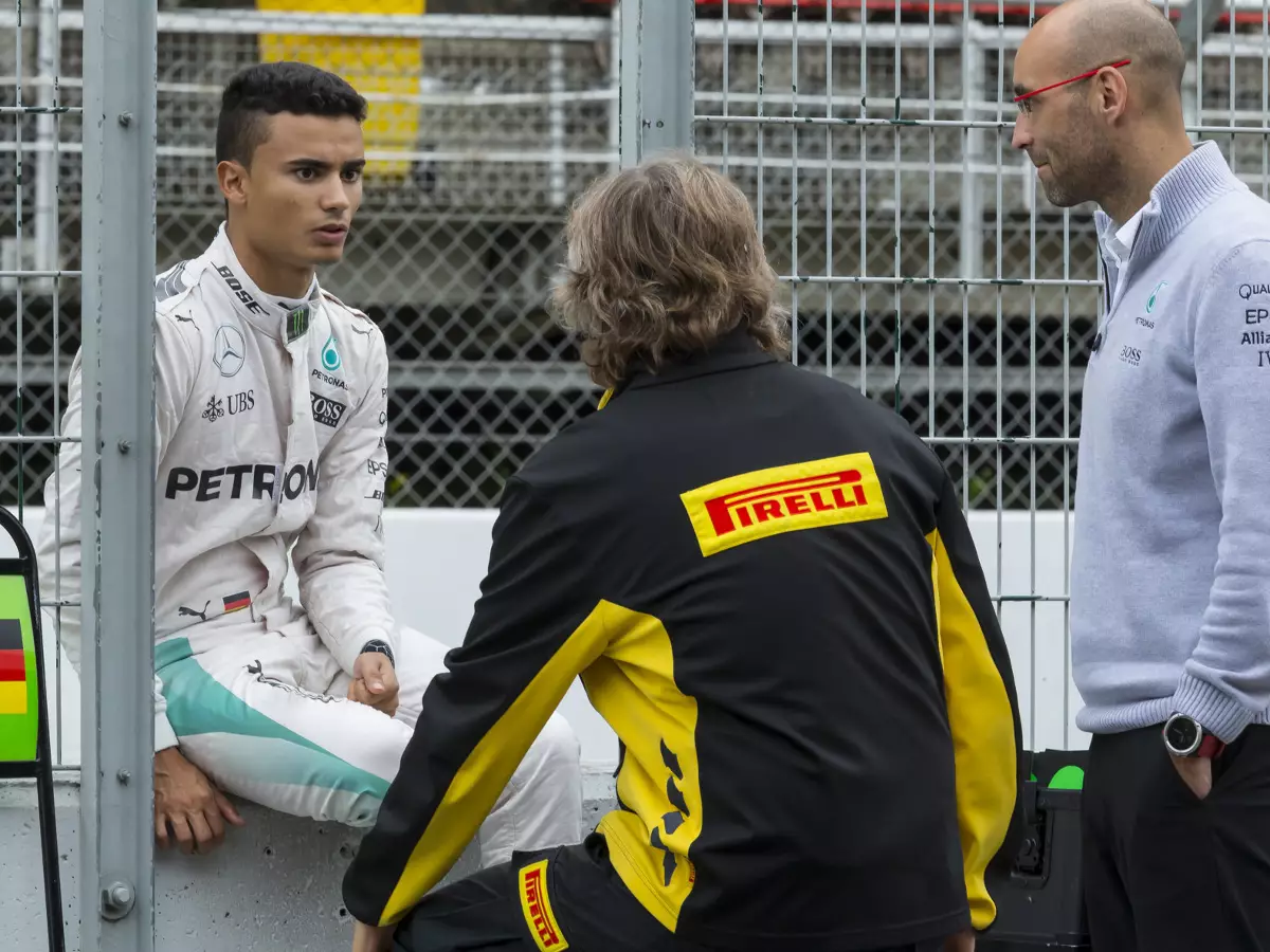 Pascal Wehrlein Foto zur News: Wehrlein nach Pirelli-Test: "Fünf Sekunden schneller als 2016"