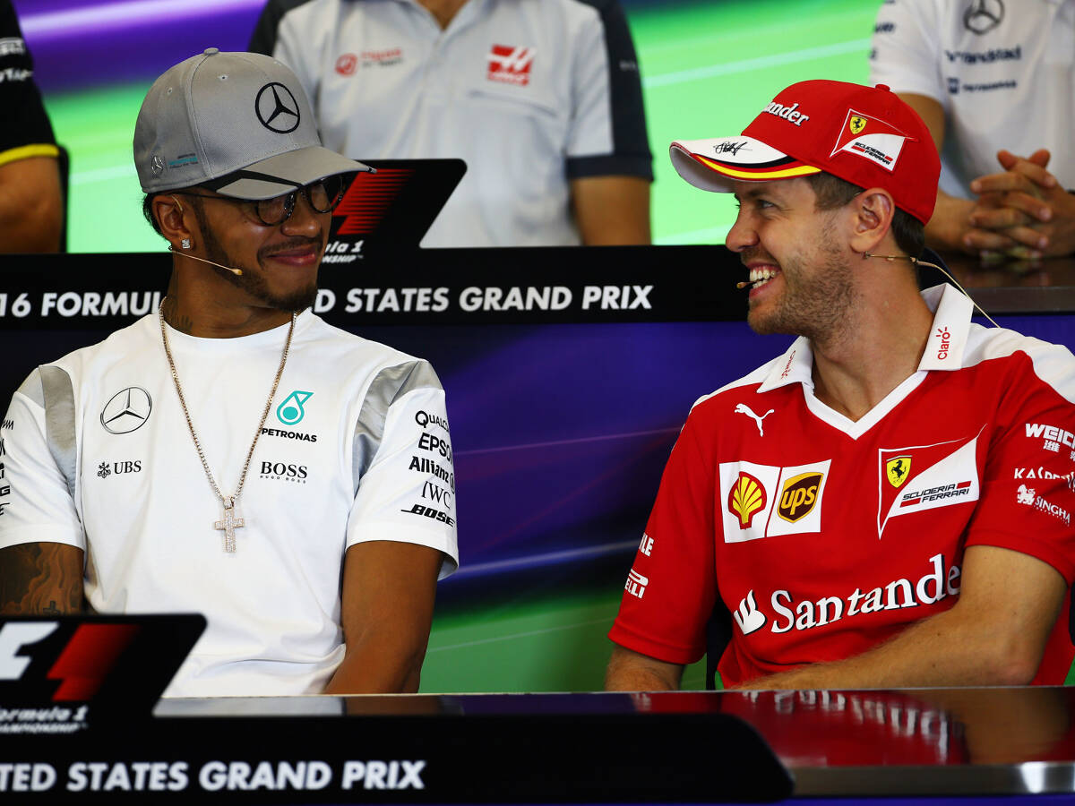 Foto zur News: Vettel: Lewis Hamilton kann noch Weltmeister werden