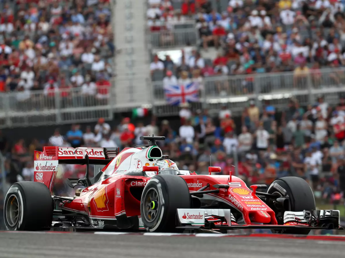 Foto zur News: Vettel in Austin: Safety-Car durchkreuzt Podium-Strategie