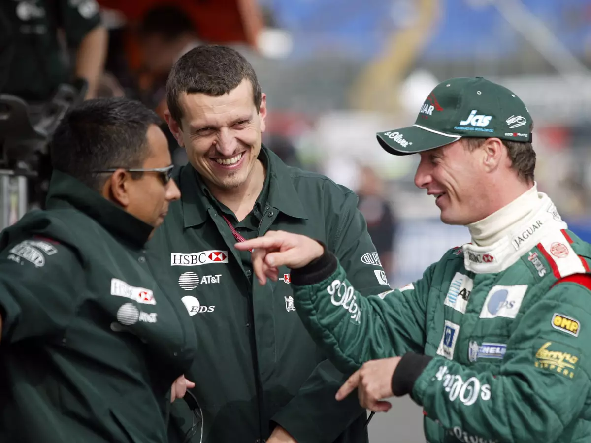 Foto zur News: Günther Steiner: Eddie Irvine ist ein "besonderer Charakter"