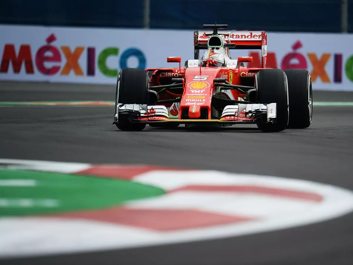 Foto zur News: Formel 1 Mexiko 2016: Freitagsbestzeit für Sebastian Vettel