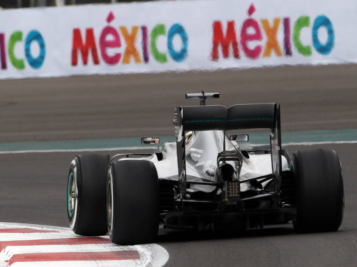 Foto zur News: Mercedes: Hamilton gewinnt erstes Kräftemessen mit Rosberg