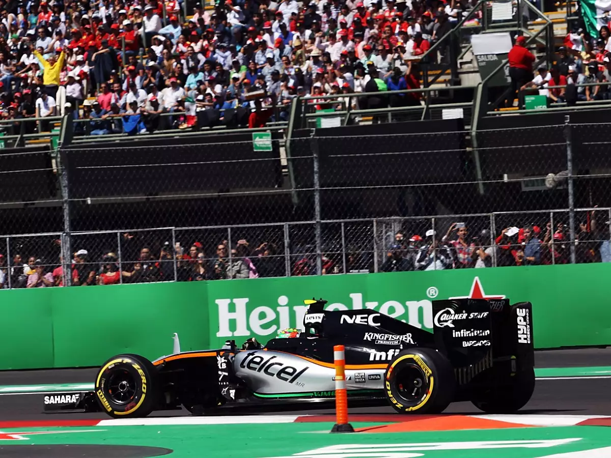 Foto zur News: Ausgerechnet Zuhause: Perez räumt Qualifying-Fehler ein