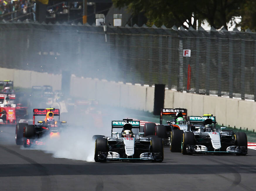Foto zur News: Toto Wolff: Lewis Hamiltons Sieg hing am seidenen Faden