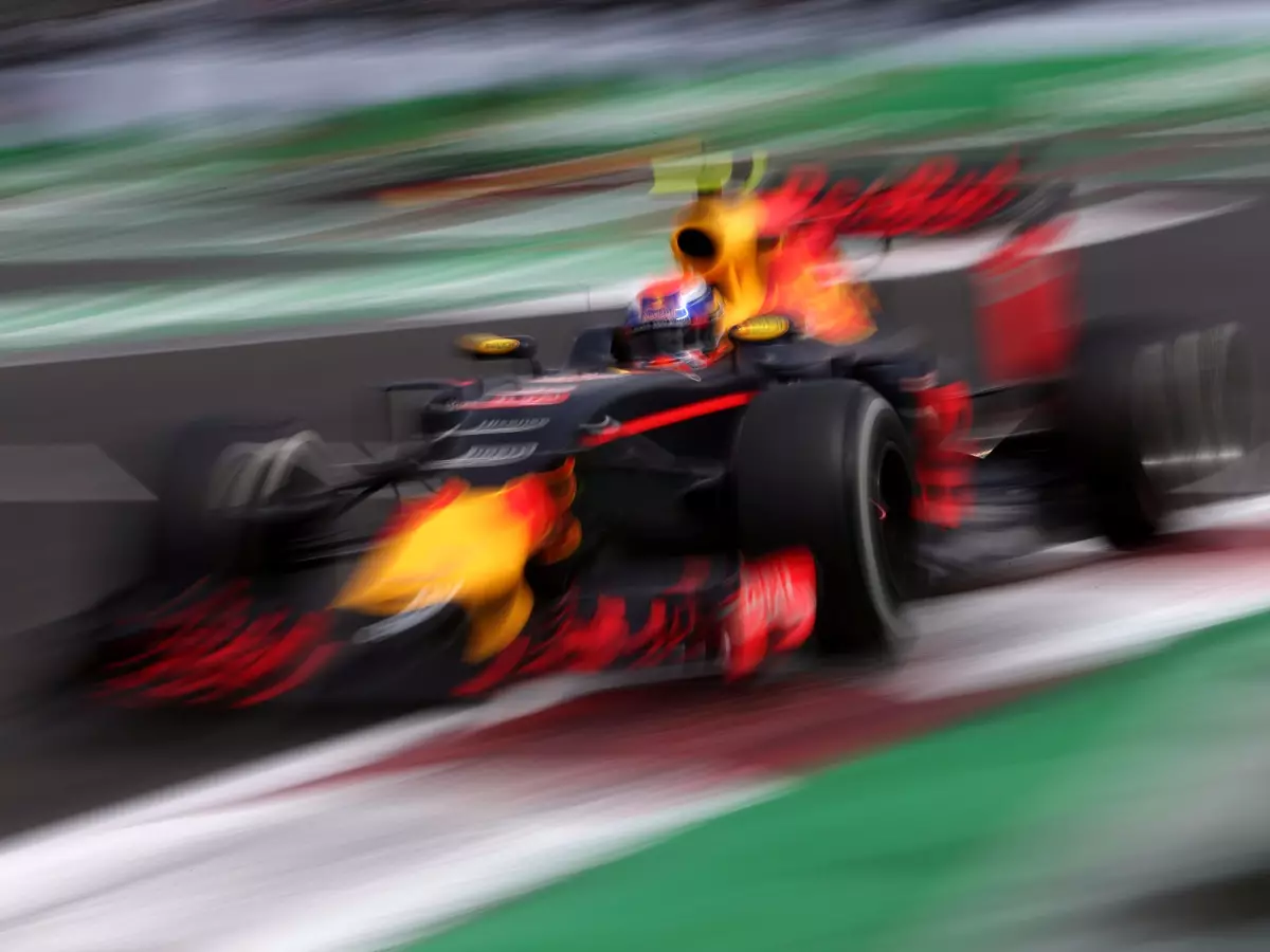 Max Verstappen Foto zur News: Marc Surer: Verstappen erinnert an Senna und Schumacher