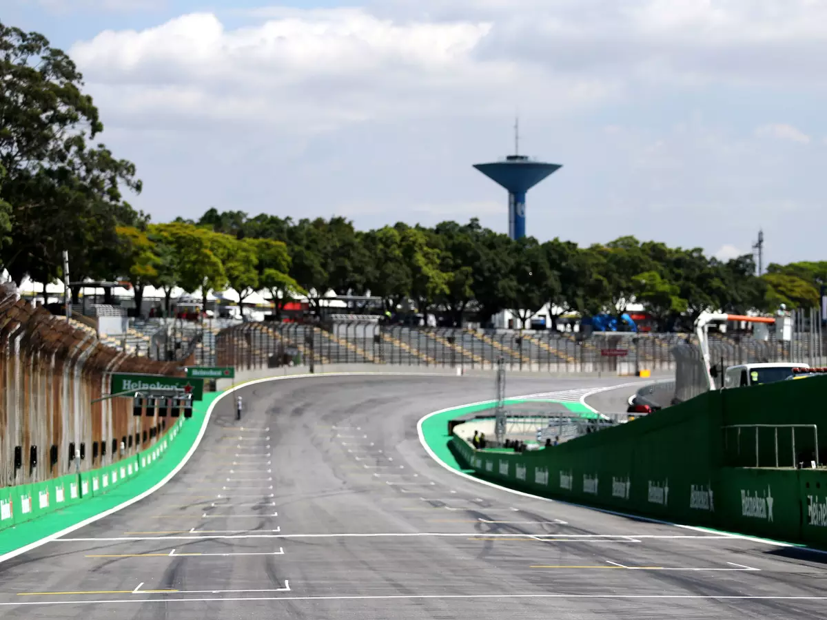Interlagos Foto zur News: Rettung von Interlagos: Ecclestone kauft Strecke nicht