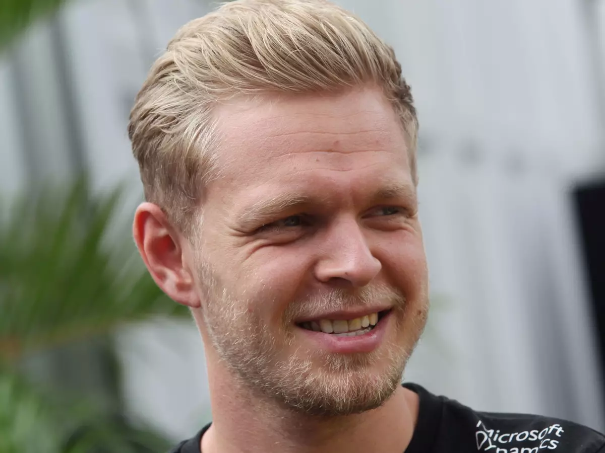 Kevin Magnussen Foto zur News: Haas 2017 fix: Magnussen ersetzt Gutierrez, Grosjean bleibt