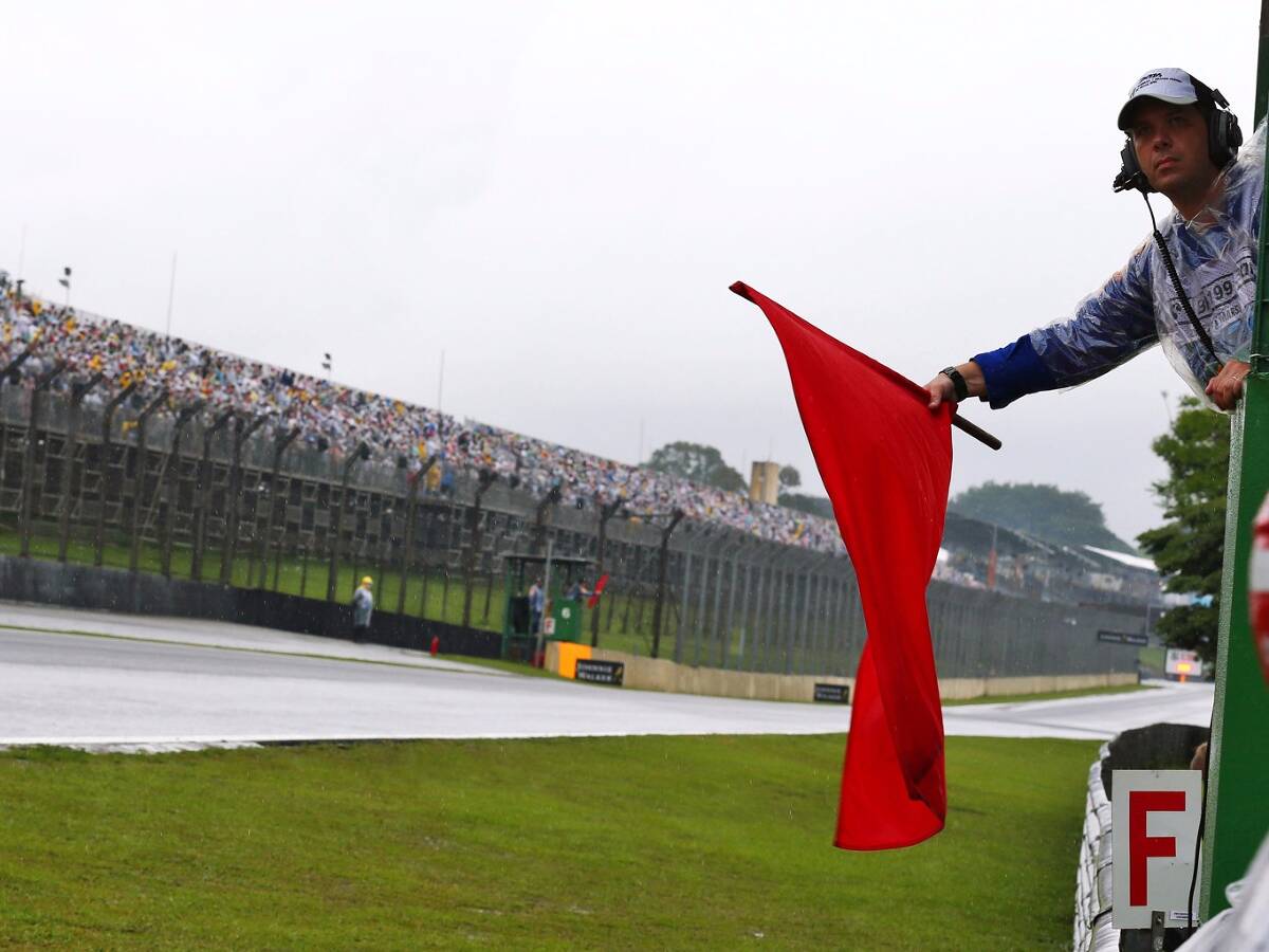 Foto zur News: Zweiter Rennabbruch in Brasilien: Martin Brundle verteidigt FIA