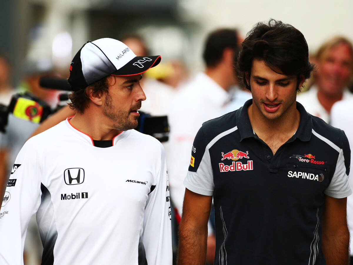 Foto zur News: Sainz: Alonso fährt wie ein sechsfacher Weltmeister