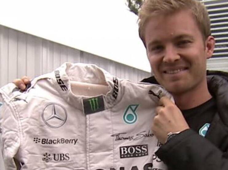 Foto zur News: Nico Rosberg spendet Rennanzug und Handschuhe für guten Zweck