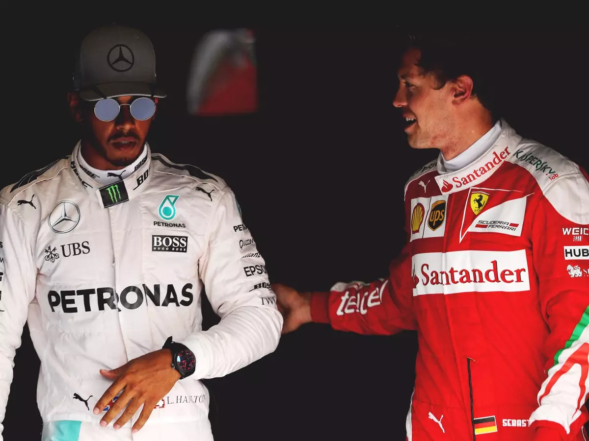 Lewis Hamilton, Sebastian Vettel Foto zur News: Toto Wolff stellt klar: "Einkauf eines Topfahrers" nicht das Ziel