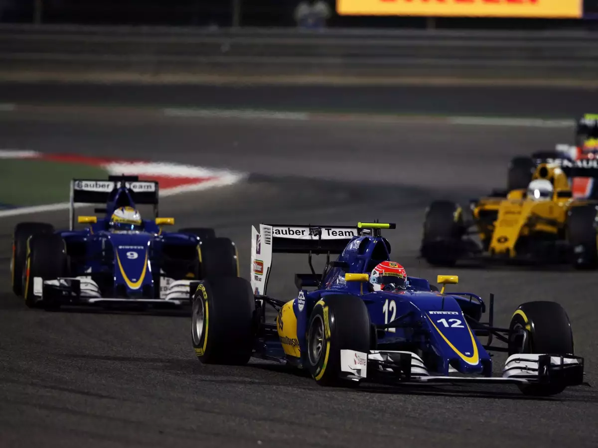 Foto zur News: Sauber fuhr halbe Saison auf veraltetem Fahrzeugstand