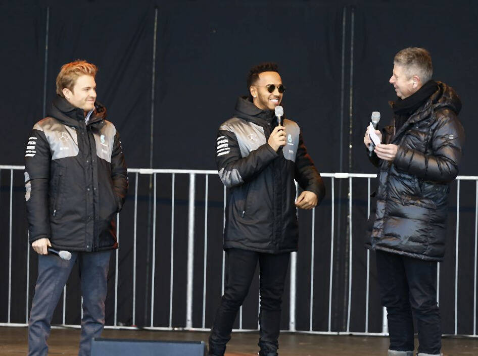 Foto zur News: Hamilton will Deutsch lernen: Rosberg der schlechteste Lehrer