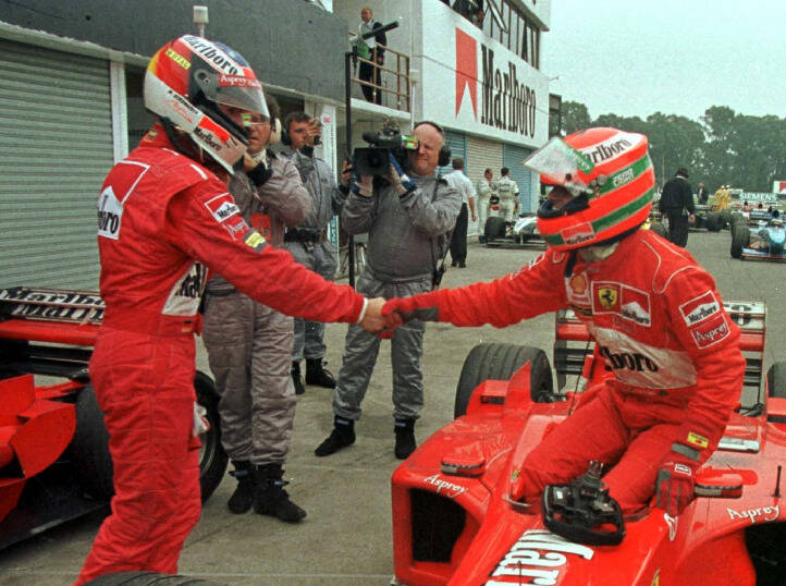 Foto zur News: Bonus für Irvine bei Schumacher-Titel: Stimmt's wirklich?