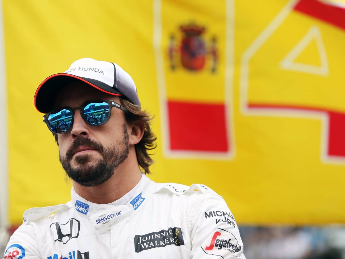 Foto zur News: Von wegen Mercedes: McLaren-Titel "einziges Ziel" für Alonso