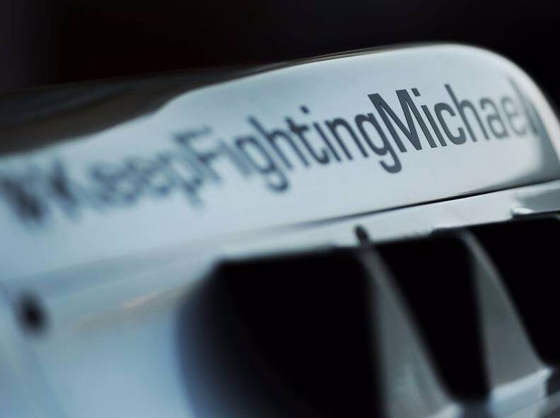 Foto zur News: "Keep Fighting" - Umfeld von Schumacher startet Initiative
