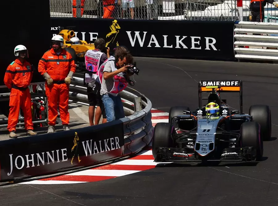 Foto zur News: Whiskey statt Wodka: Johnnie Walker wird Force-India-Sponsor