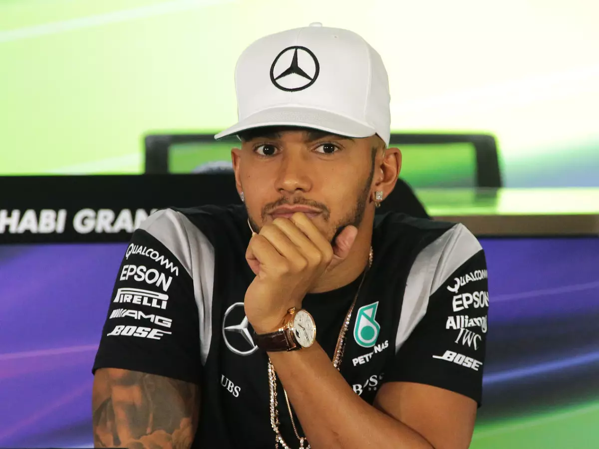 Lewis Hamilton Foto zur News: Hamilton pfeift auf Mentaltrainer: "Gehe meinen eigenen Weg"