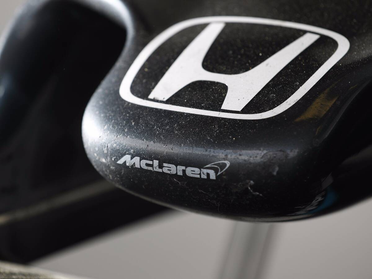 Foto zur News: Abnabelung von Ron Dennis: McLaren nennt Boliden doch um
