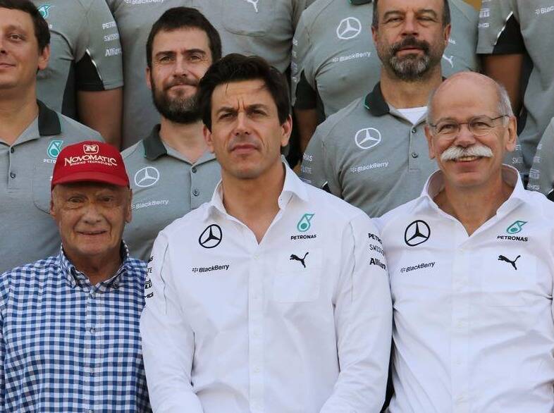 Foto zur News: Mercedes-Team: Wolff und Lauda verlängern Verträge bis 2020