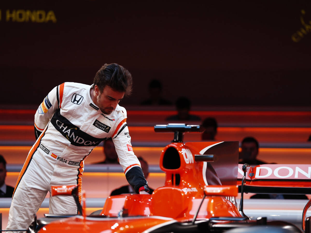 Foto zur News: "Bin ein Racer": Darum blieb Alonso McLaren auch 2017 treu